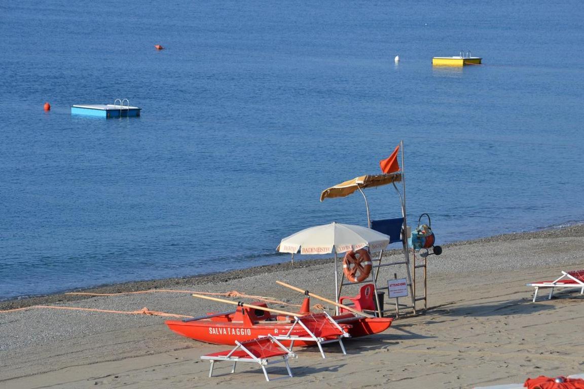 Savona Magnifico Sole Mare 150 M Wifi Climatcontrol Exterior photo